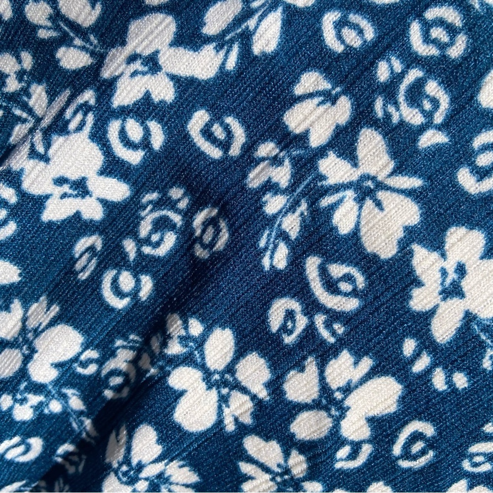 Ann Taylor LOFT Floral Blue Long Sleeve Top Size XS Stretch Gold Button Detail - Picture 8 of 12